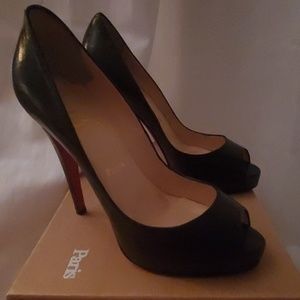 Authentic Christian Louboutin Black Very Prive Lea